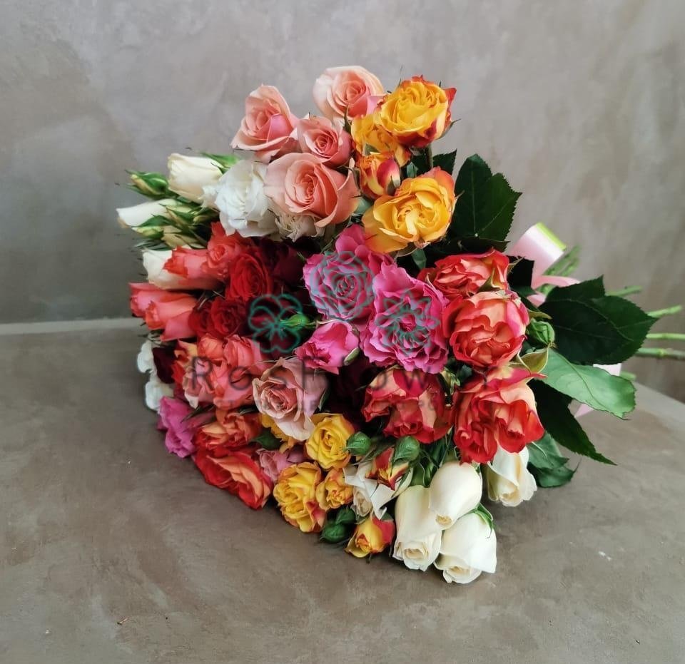 Букет цветов из: Розы в Начале