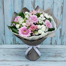 Букет цветов из:  Герберы, Альстромерии и Хризантемы в Начале