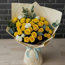 Букет цветов из:  Розы в Начале