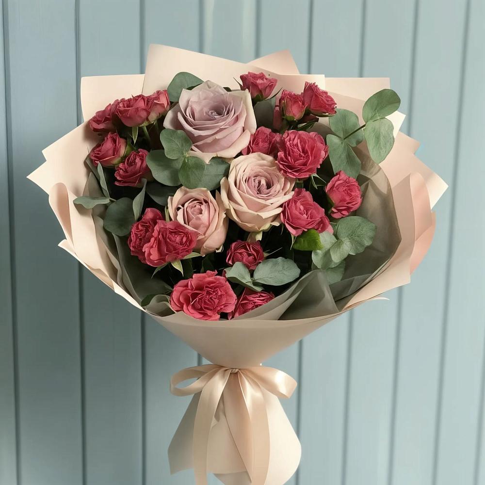 Букет цветов из: Гвоздики и Розы в Начале