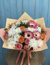 Букет цветов из:  Розы, Герберы и Хризантемы в Начале