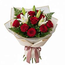 Букет цветов из:  Лилии и Розы #REPLACE_PRED# Начале