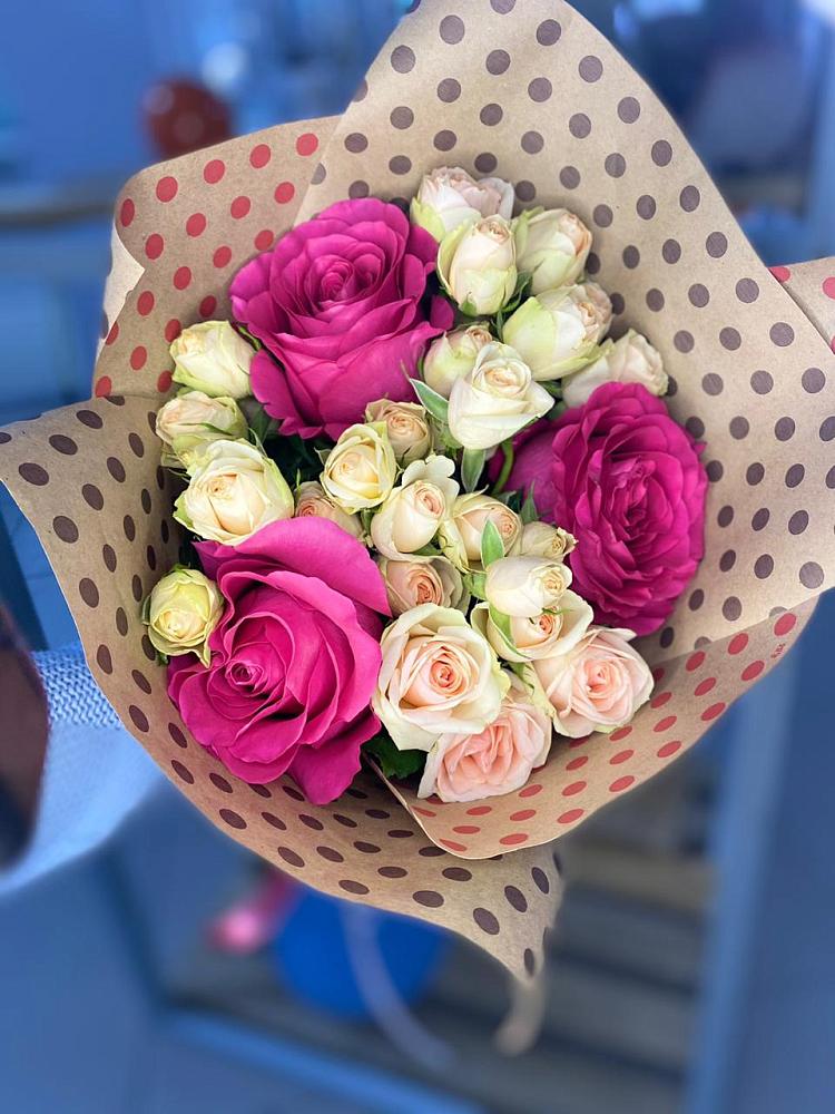 Букет цветов из: Розы в Начале