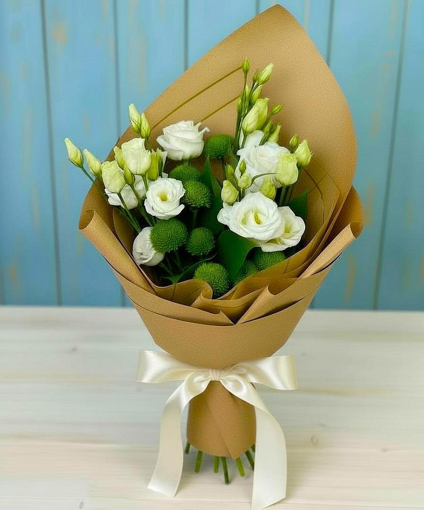 Букет цветов из: Хризантемы и Лизиантусы в Начале