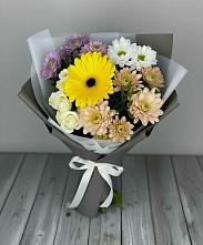 Букет цветов из:  Розы, Герберы и Хризантемы в Начале