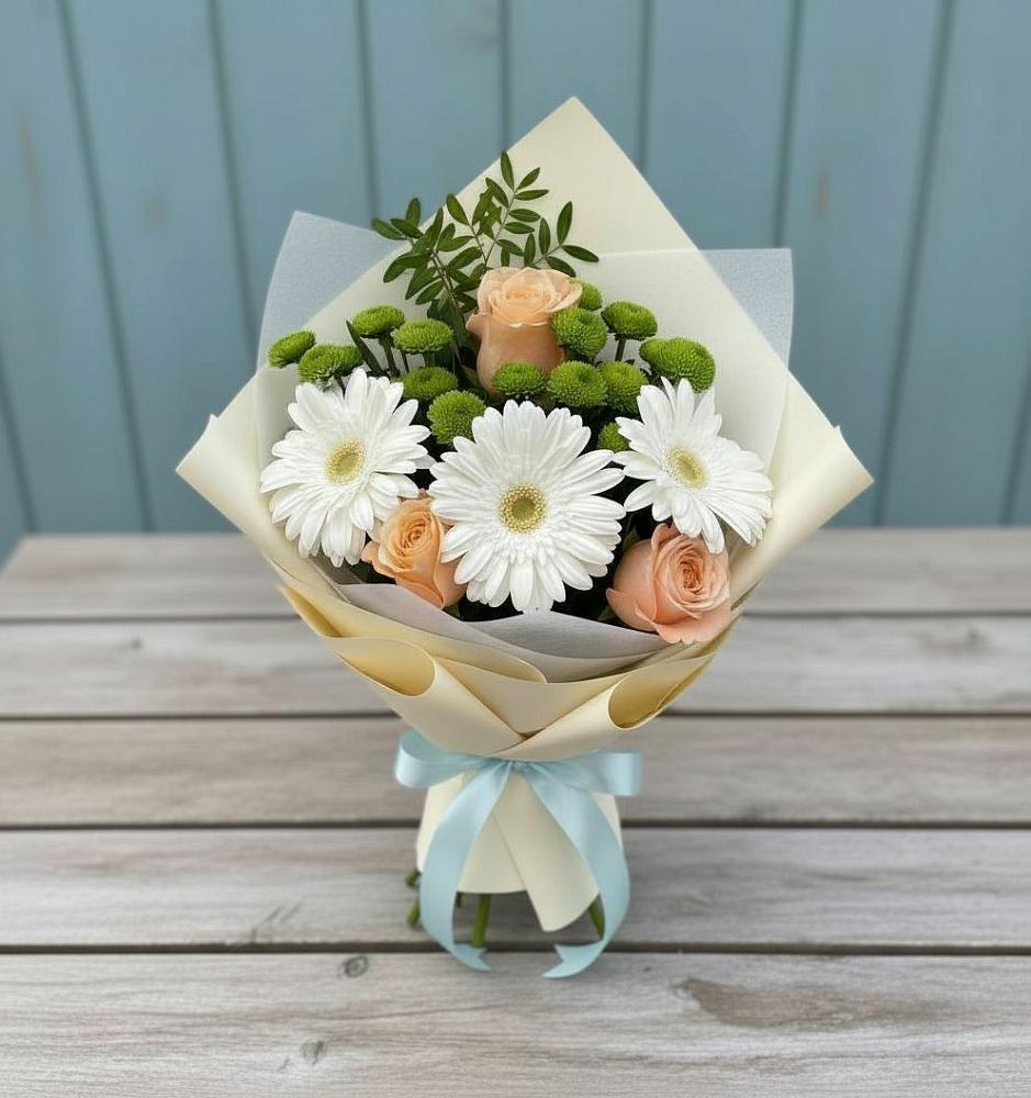 Букет цветов из: Герберы, Розы и Хризантемы в Начале