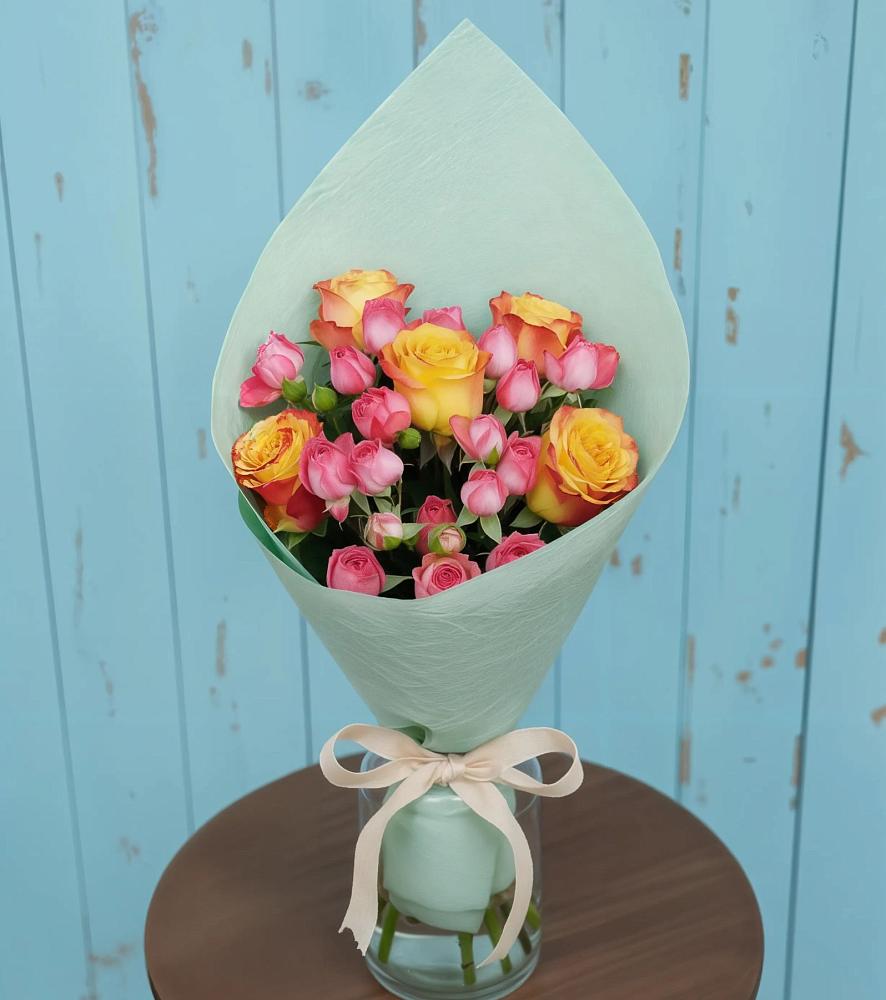 Букет цветов из: Розы в Начале