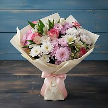 Букет цветов из:  Хризантемы, Альстромерии и Розы в Начале