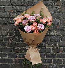 Букет цветов из:  Розы в Начале