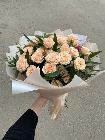 Букет Кремовые розы Латте в Начале