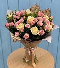 Букет цветов из:  Розы в Начале